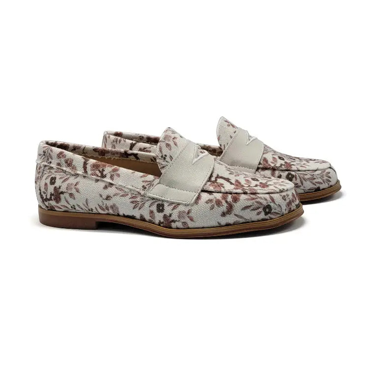 blublonc-caylee-cappuccino-floral-penny-loafer