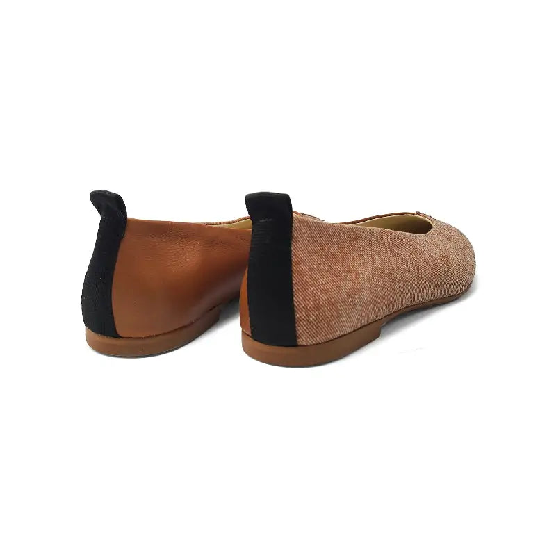 blublonc-girls-pointed-flat-two-toned