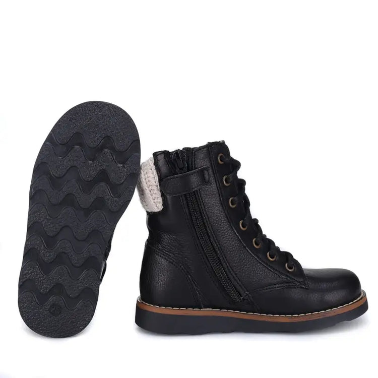Emel black pebbled 2646 boot