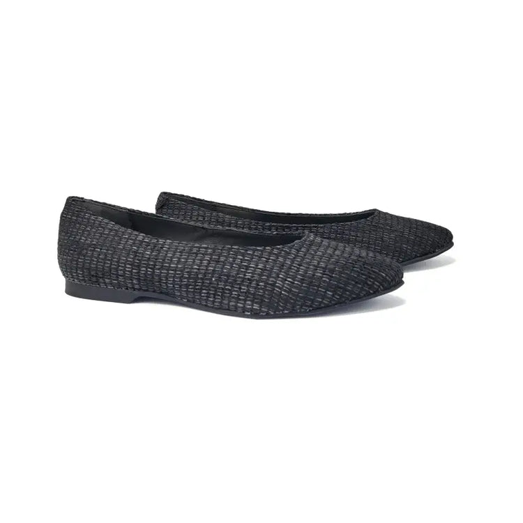 Geppettos black weave pointed ballet flat 102061c - girls