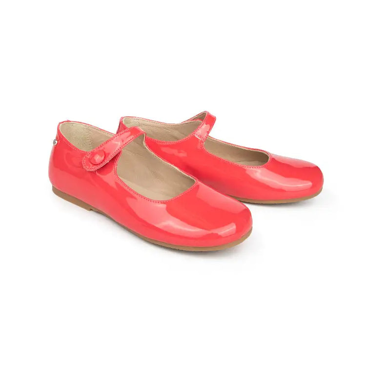 manuela-de-juan-strawberry-leather-patent-girls-shoes