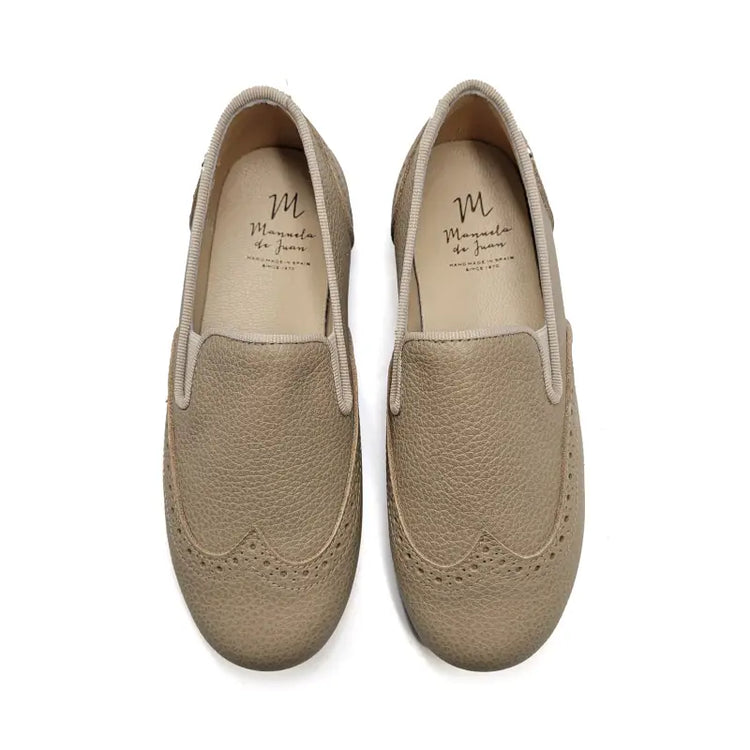 Manuela de juan taupe pebbled wingtip smoking shoe s3028 - boys