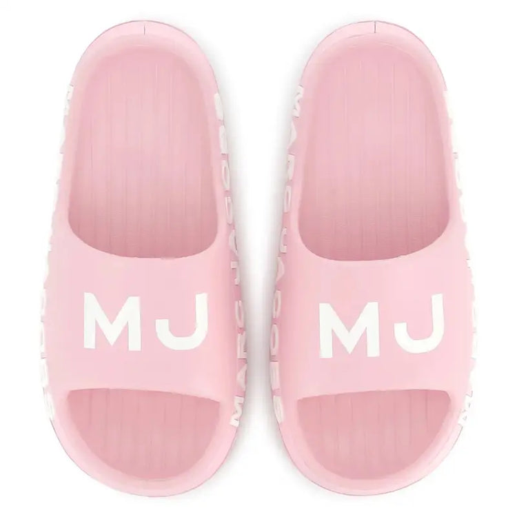 marc-jacob-pink-slide-girls