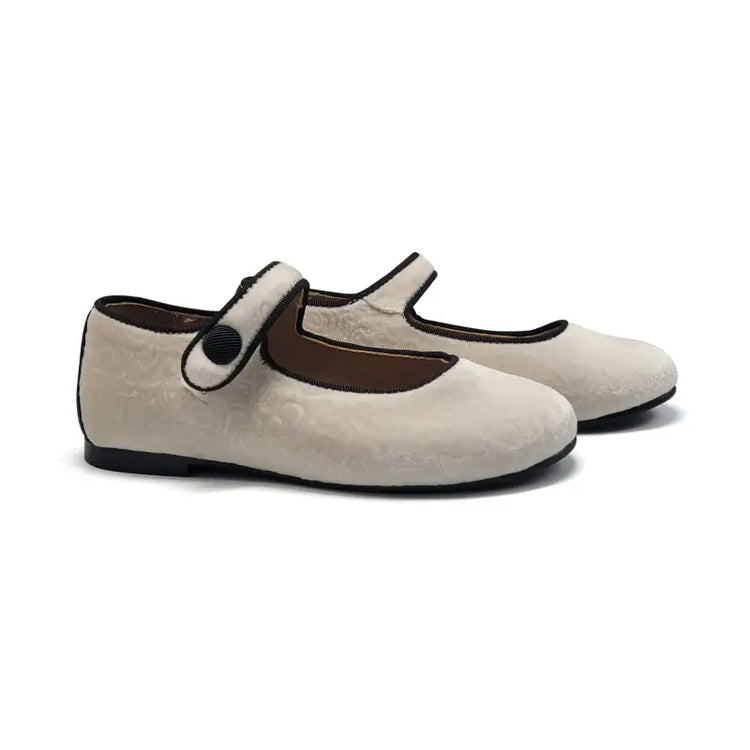 Maria catalan white floral velvet mary jane 380609