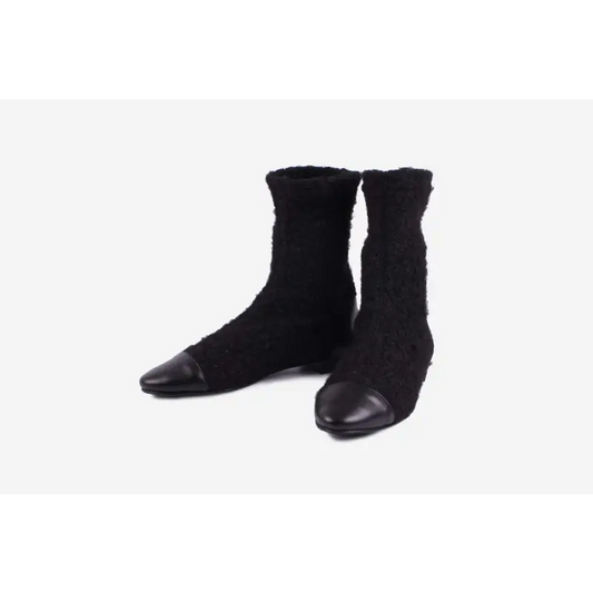 ruth-secret-rosse-black-fur-boot-girls