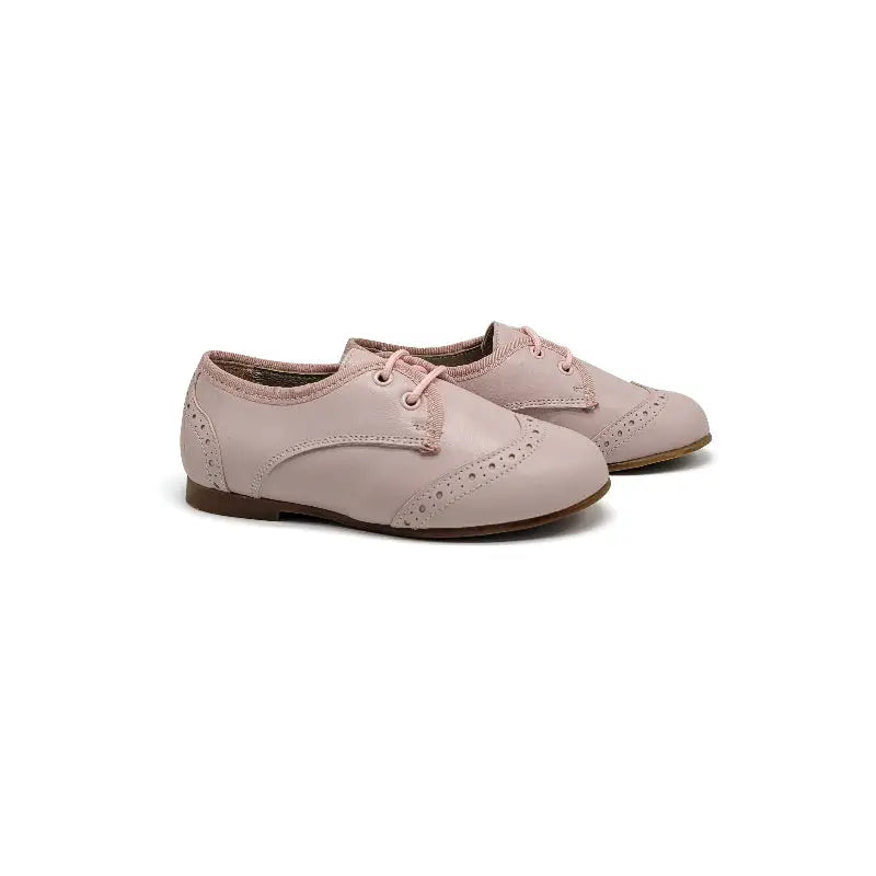 Best Kids Dress Shoes for Hard to Fit Feet | Monsey NY Shoe Experts
