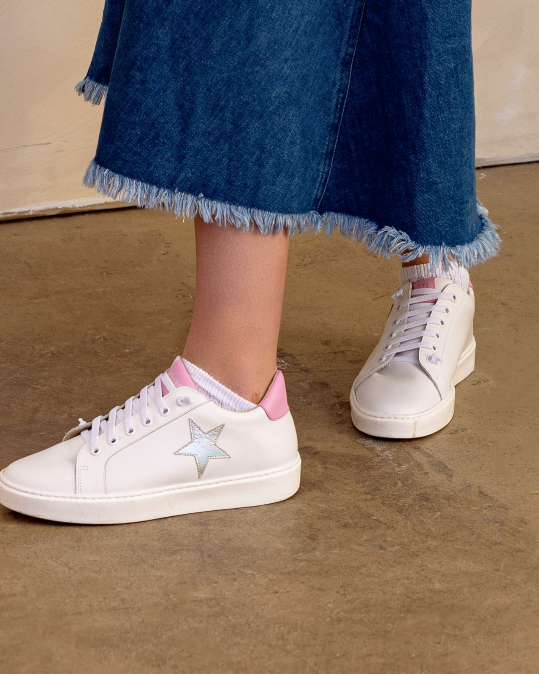 Girls lace Up Sneakers *