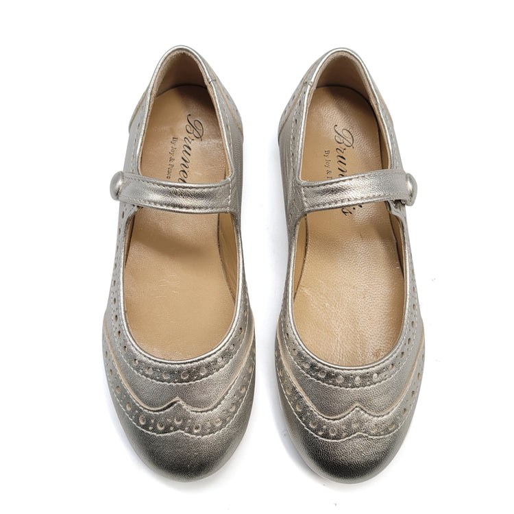 Brunellis Silver Pearl Wingtip Mary Jane S24