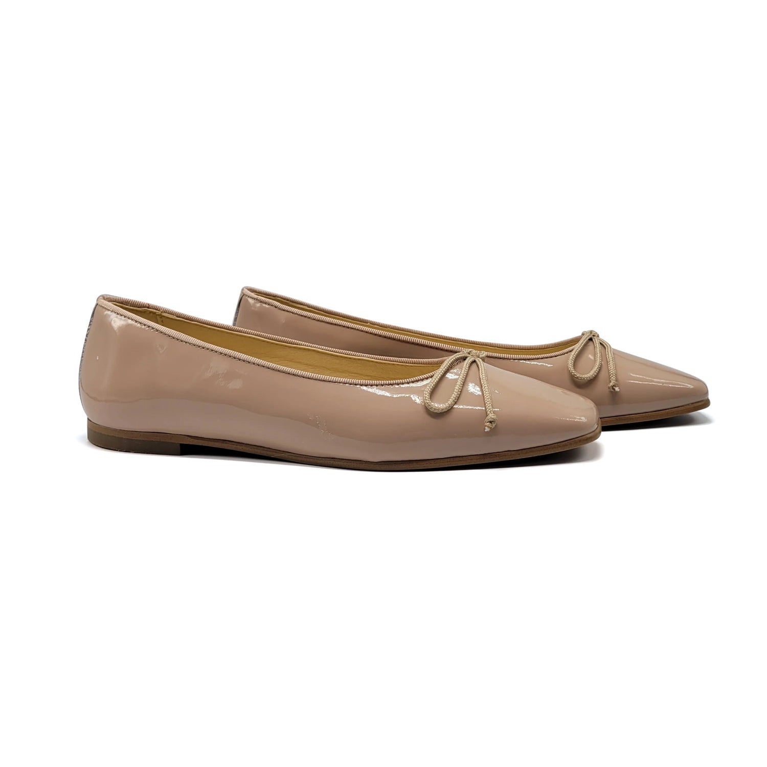 Andanines Clay Patent Bow Ballet Flat 232512