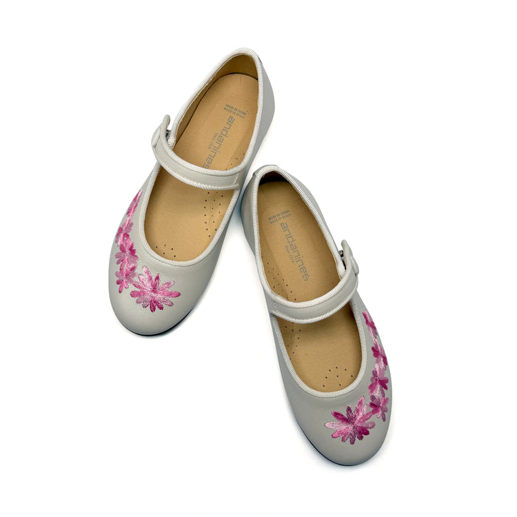Andanines ivory pink embroidered mary jane fast shipping