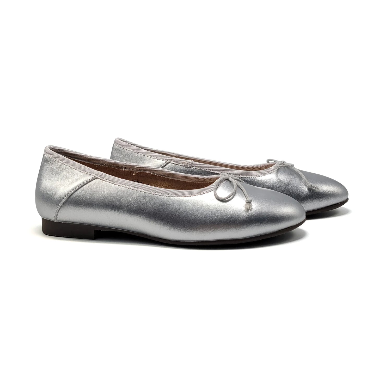 Mamelina Silver Metal Bow Ballet Flat 1896