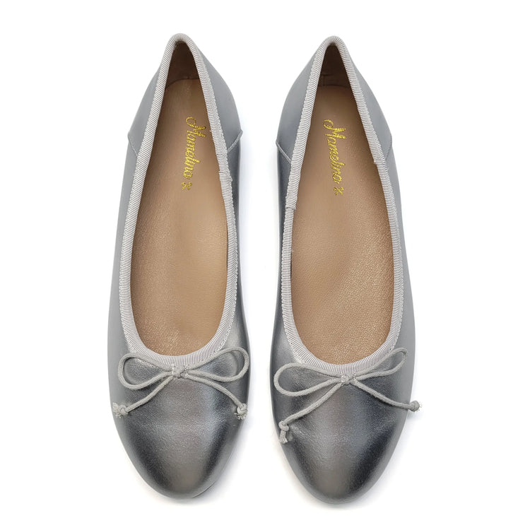 Mamelina Silver Metal Bow Ballet Flat 1896