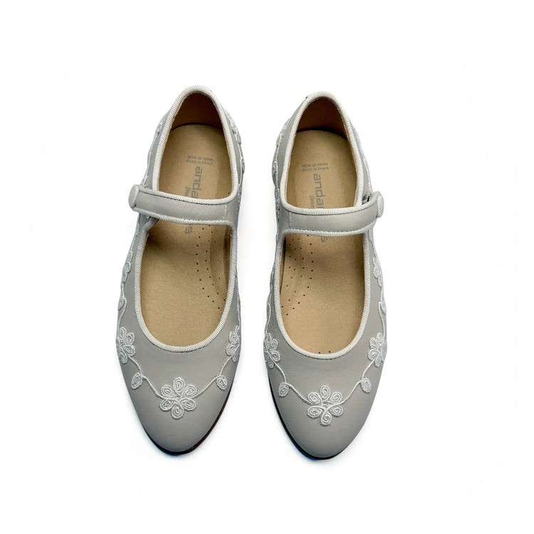 mary jane beige color almond pointed toe