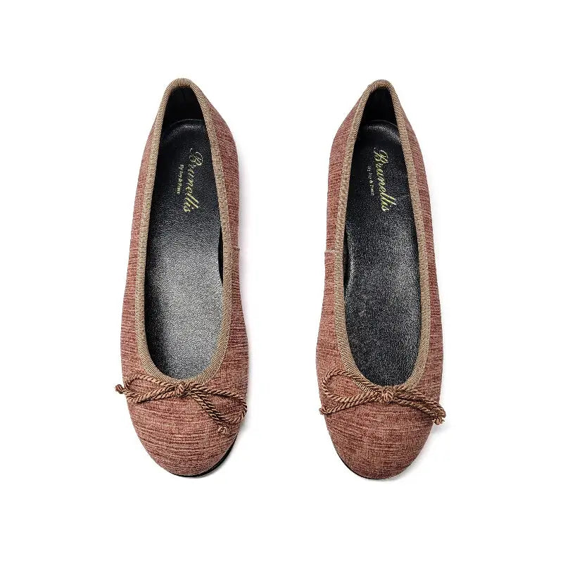 brunellis-pink-lined-ballet-shoes-girls
