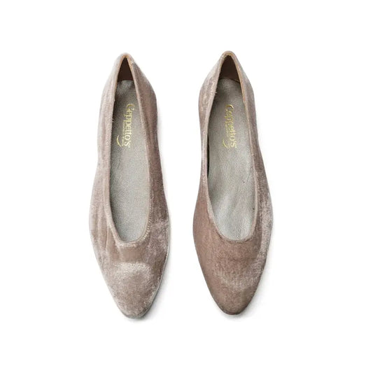 Geppettos taupe velvet pointed ballet - girls