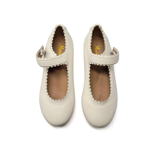 White Ivory Shabbos Girls  Mary Jane Scalloped 
