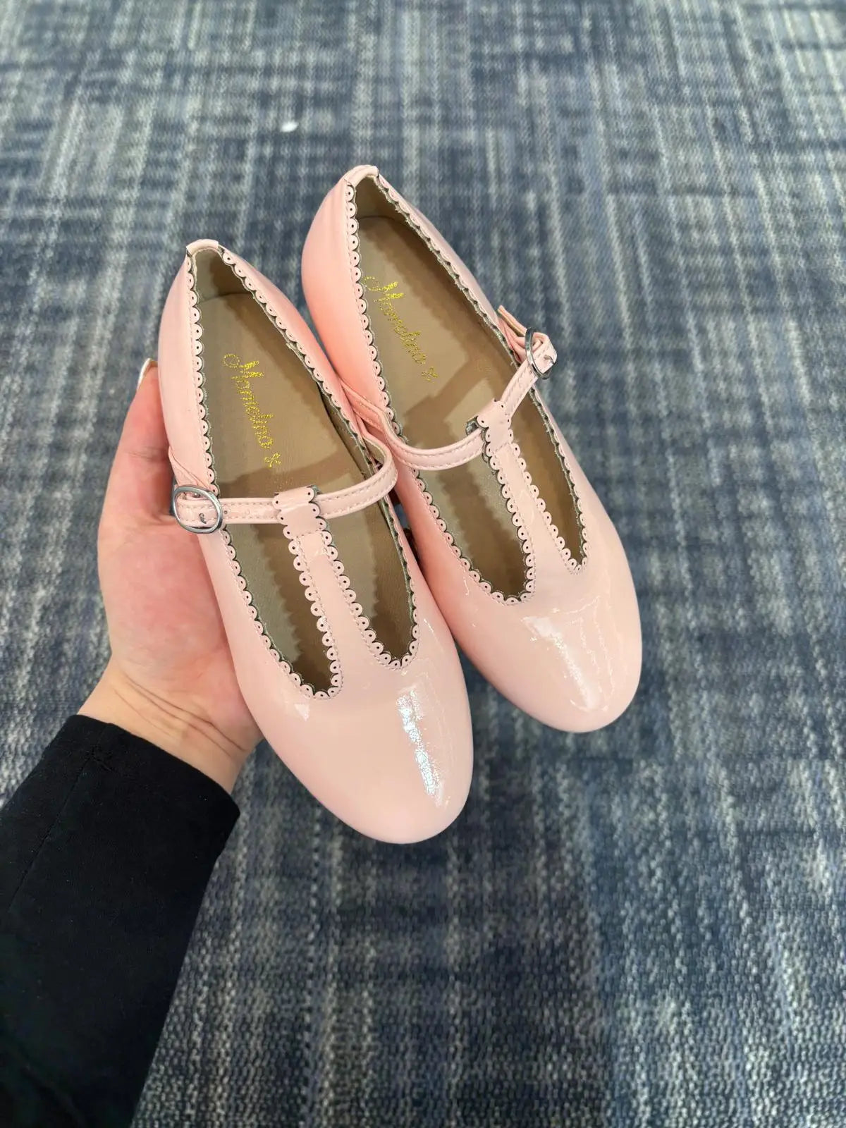 fast shipping girls t strap 