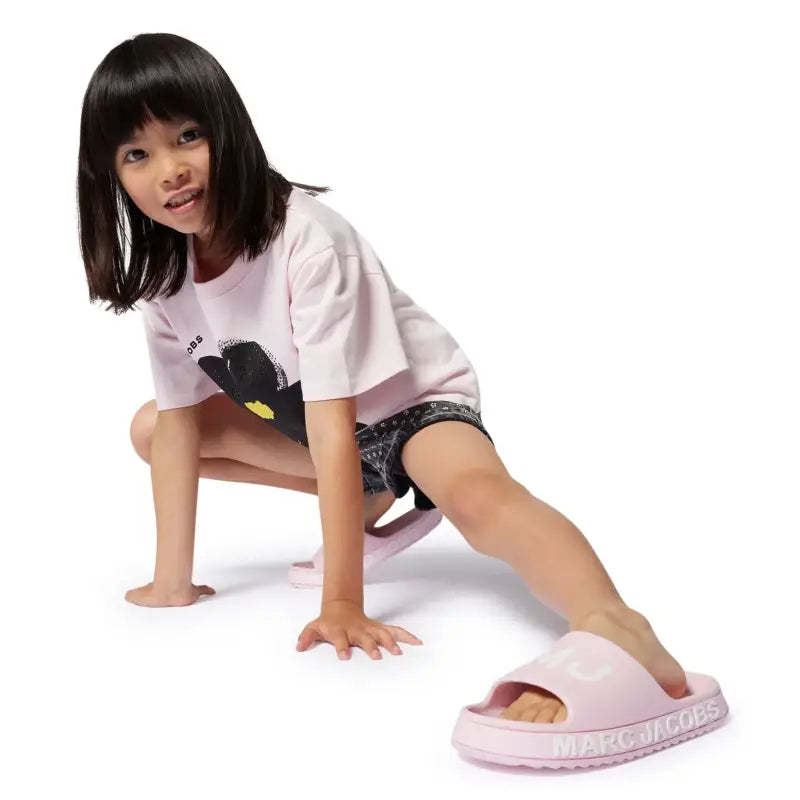 marc-jacob-pink-slide-girls