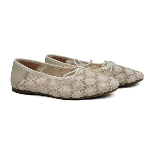 Maria Catalan Ivory lace High Cut Ballet Flat 600713