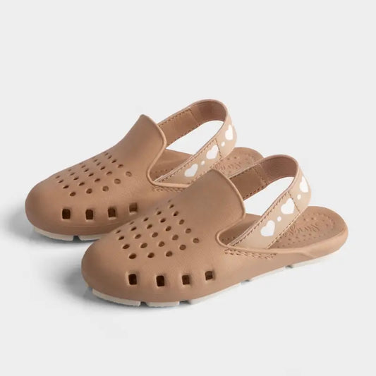 slingers-tan-hearts-slingback-water-shoes-girls