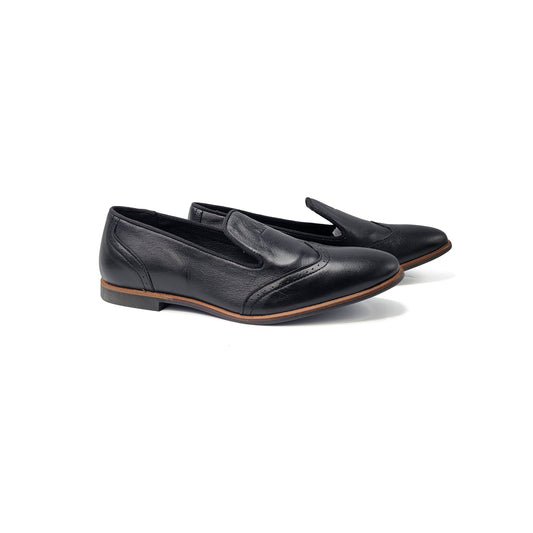 Maria Catalan Black Wingtip Slip On Dress Shoe R006
