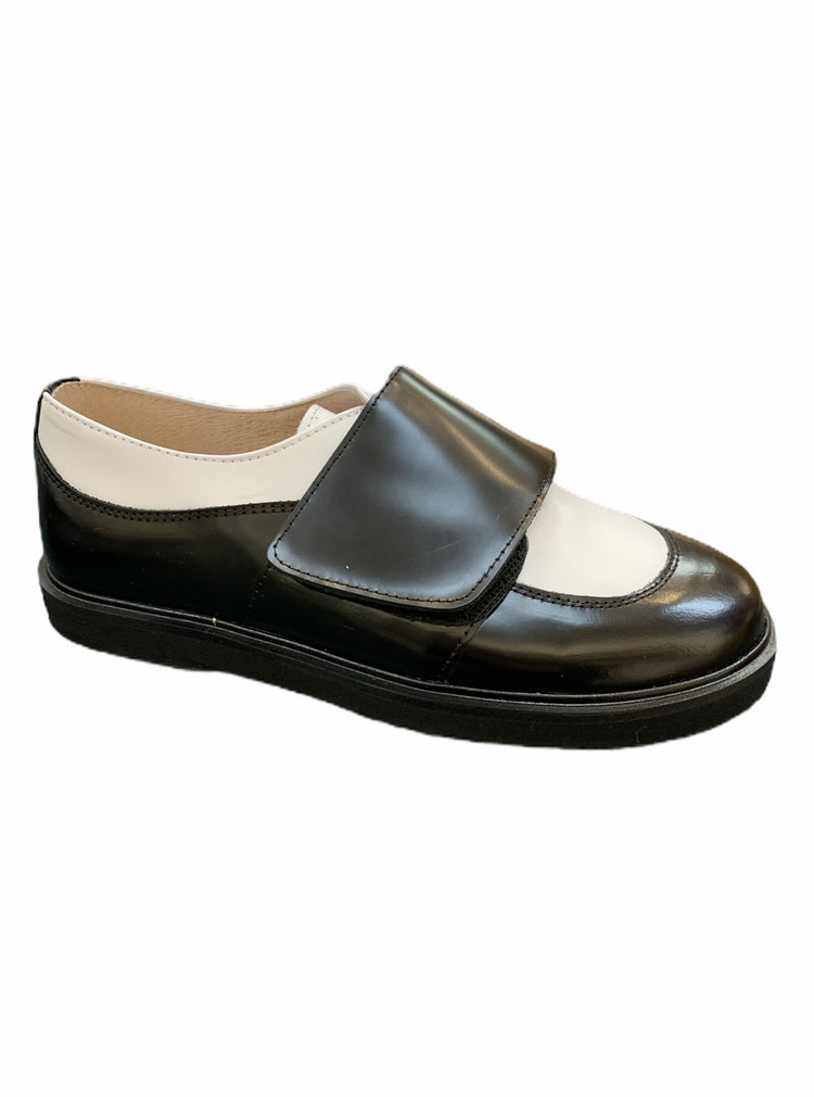 Hoo Black And White Patent Velcro Oxford 3190
