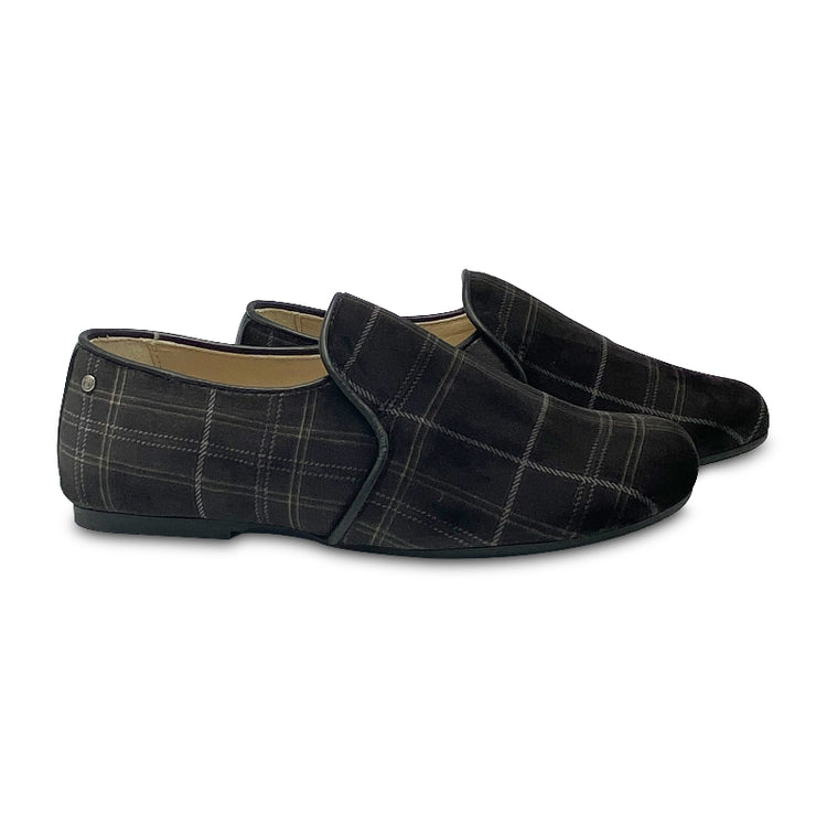 manuela-de-juan-black-plaid-slipon-velvet-shoes