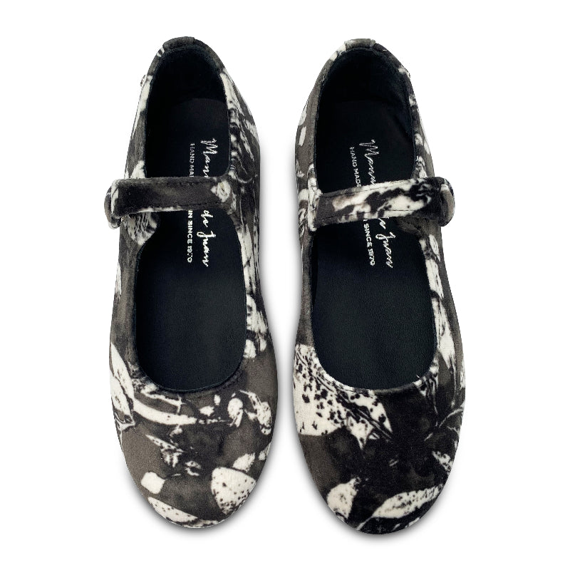 manuela-de-juan-flower-print-velvet-shoes-girls