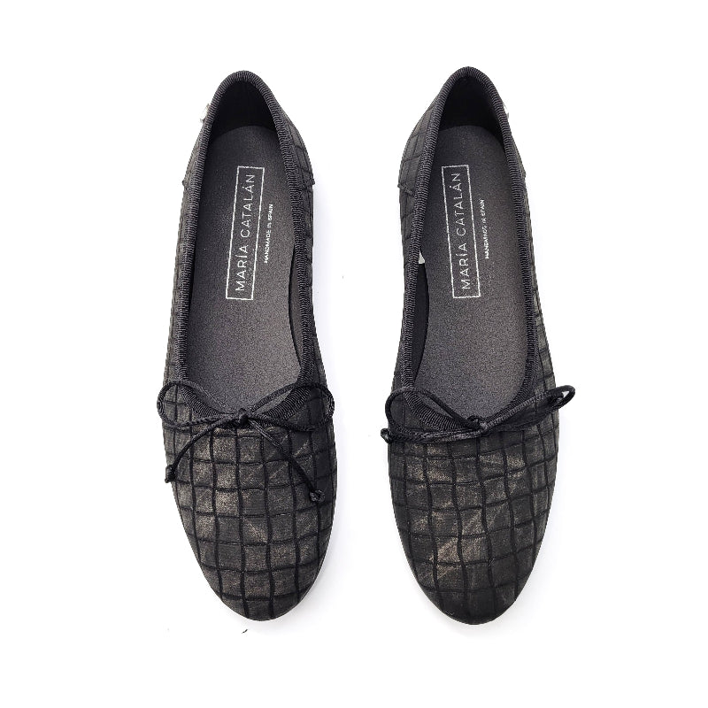 maria-catalan-black-crocodile-shimmer-flat-shoes-girls