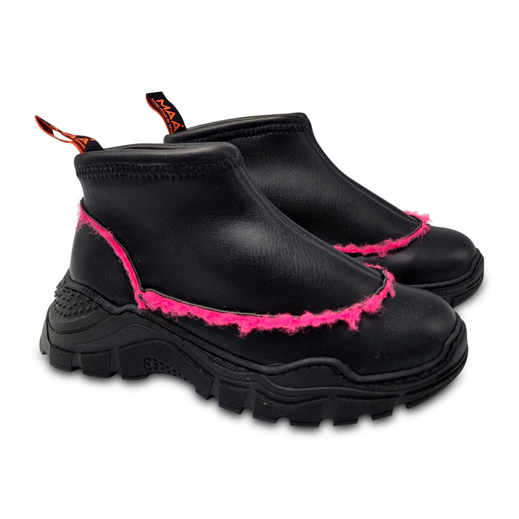 Maa by Manuela De Juan Black Neon Pink Fur Lined Sock Sneaker C421