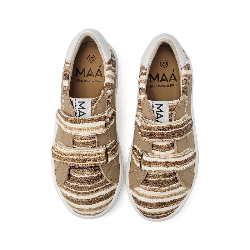 maa-sneaker-girls-striped